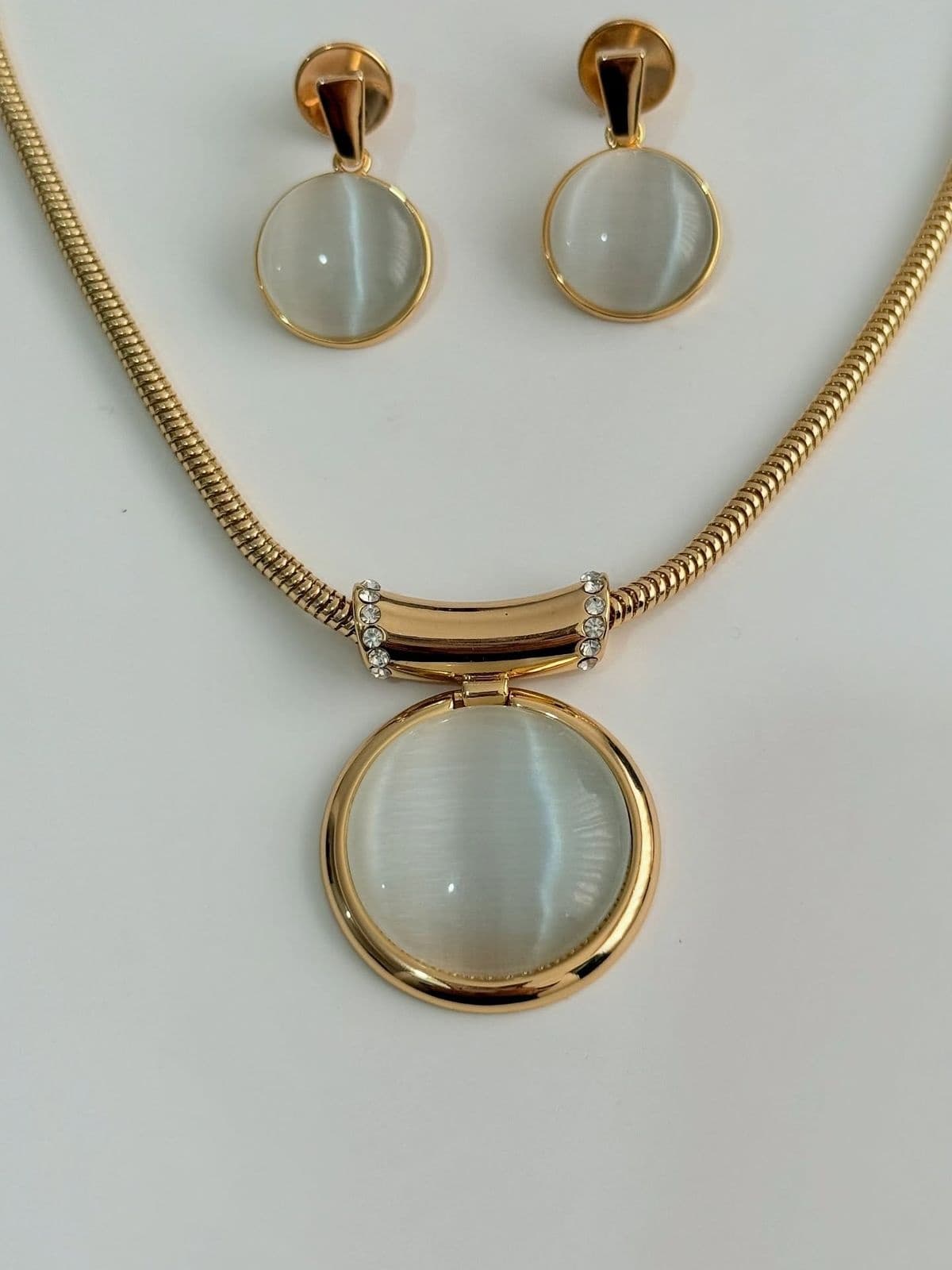 Cat-Eye Moonstone Pendant & Earring Suite